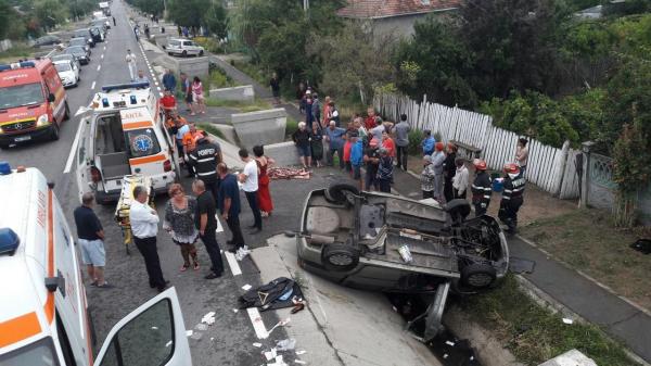 A MURIT în drum spre biserică! ACCIDENT GROAZNIC la Radomir, o bătrână care se ducea la slujbă a fost strivită sub maşină