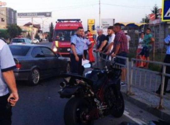 Cine este motociclistul luptător de K1 care a snopit în bătaie trei bărbaţi după o şicanare în trafic