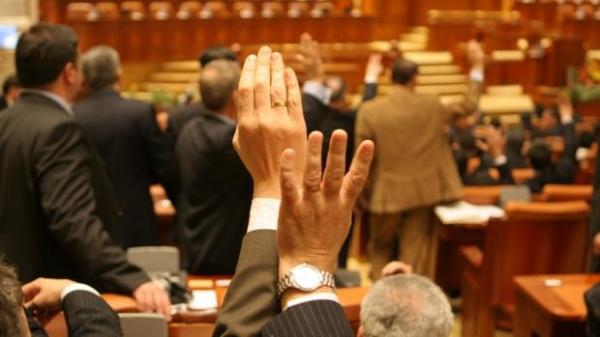 Deputaţii vor camere de supraveghere HD, de peste 350.000 de lei!