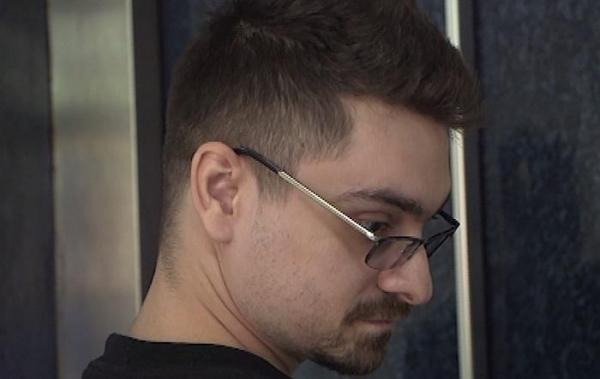 DIALOGURILE HALUCINANTE dintre copila de 12 ani din Timişoara şi bărbatul care a convins-o să îşi ucidă părinţii: "Nu ştiu pe cine prima oară"