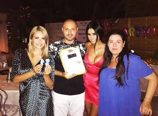 Povestea DRAMATICĂ a unei vedete din România! Un accident rutier şi o moarte fulgerătoare i-au marcat viaţa!