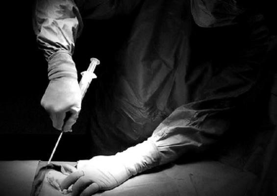 CRIMĂ ÎNFIORĂTOARE la spital! Un infirmier şi-ar fi ucis peste 80 de pacienţi din "plictiseală"