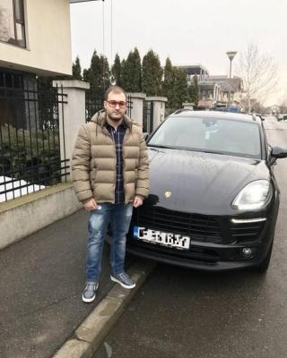 Răsturnare de situaţie în cazul tânărului cu Porsche care s-a baricadat în maşină şi a făcut circ cu poliţiştii - VIDEO