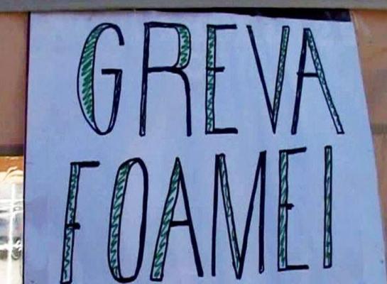 Patru POLIŢIŞTI au intrat în GREVA FOAMEI din cauza condiţiilor în care lucrează
