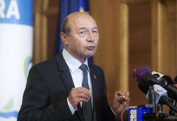 Băsescu nu pleacă peste Prut: "Nu am dreptul să candidez la președinția Republicii Moldova"