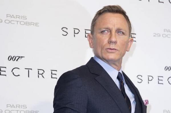 Daniel Craig rămâne James Bond, pentru încă două filme ale faimoasei serii