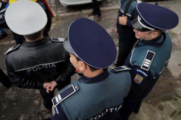 ANGAJĂRI ÎN POLIŢIE. MAI vrea să angajeze 15.000 de oameni până la finalul lui 2019