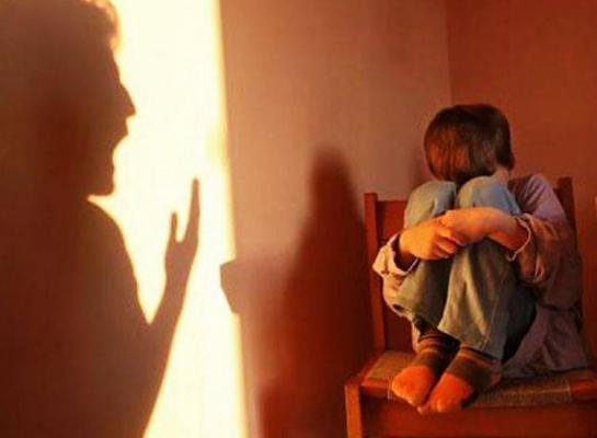 CENTRUL DE PLASAMENT AL GROAZEI. Copii abuzaţi, obligaţi să umble dezbrăcaţi şi să se convertească la altă religie!