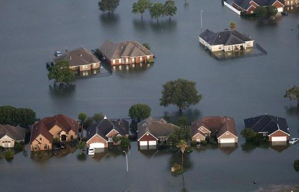 DEZASTRUL produs de Harvey, văzut din spațiu: Pagubele provocate de cea mai mare furtună din ultimul deceniu se ridică la 35 de miliarde de dolari (GALERIE FOTO)