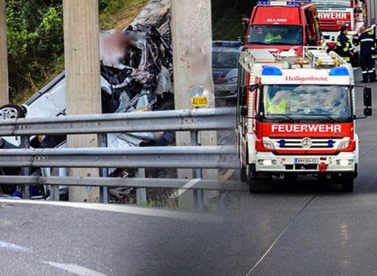 Microbuz cu ROMÂNI, implicat într-un cumplit accident în Austria: CINCI MORȚI și DOI RĂNIȚI - GALERIE FOTO