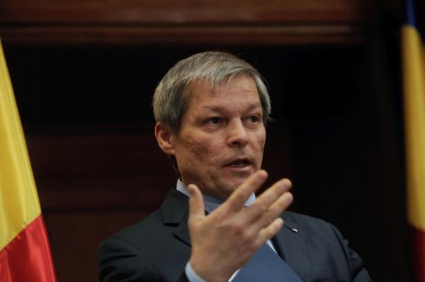 Dacian Cioloş: " Liviu Dragnea nu reușește să înțeleagă că situația financiară grea prin care a început să treacă România este consecința aplicării programului de guvernare"