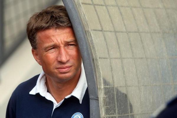 CFR Cluj nu ar vrea ca Dan Petrescu să părăsească echipa pentru a antrena naţionala României: "Noi nu vrem să plece şi nu îl lăsăm să plece"