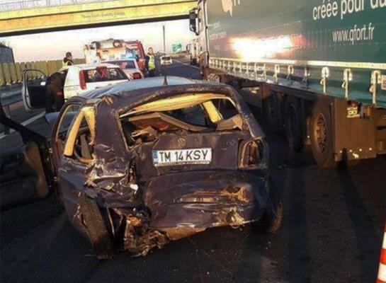 Accident TRAGIC pe autostradă: un bărbat a murit, iar altul se zbate între viaţă şi moarte!