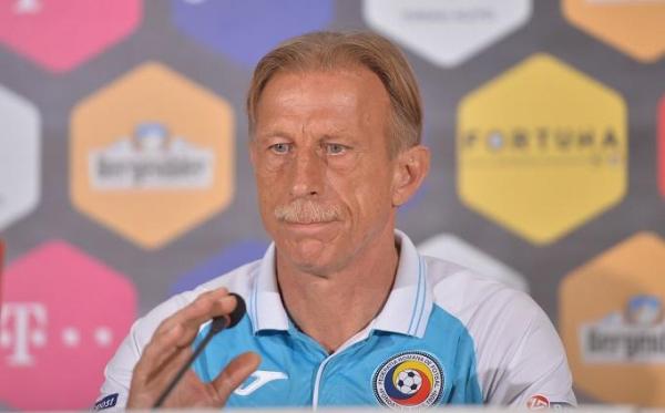 Regretele lui Daum. Fostul selecţioner al României pleacă fără să-şi ia la revedere de la jucători