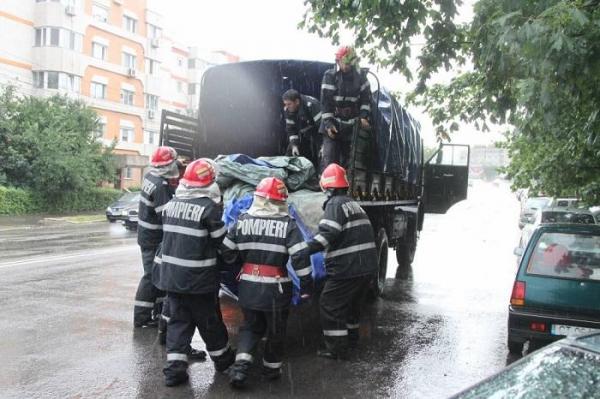 Peste 4.000 de pompieri sunt pregătiţi să intervină pe durata avertizărilor meteorologice!