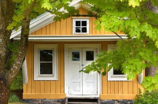 Cum modernizezi casa de la țară fără să o renovezi