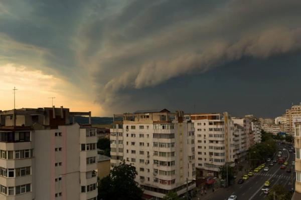 Noi avertizări de VREME REA! Meteorologii anunţă VIJELII în România, în următoarele ore. Vezi regiunile afectate