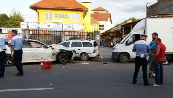 VIDEO DRAMATIC!  Cinci mașini, implicate într-un ACCIDENT în lanț în centrul Sibiului