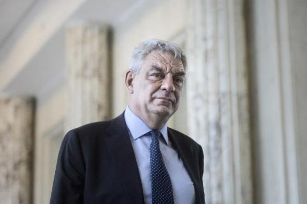 Premierul Mihai Tudose, în vizită de lucru la Ministerul Apărării Naţionale