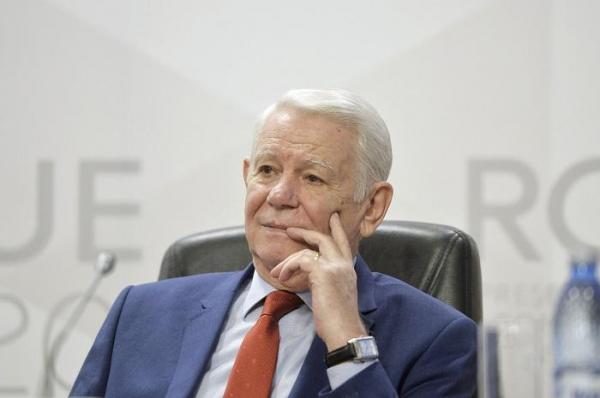 Teodor Meleşcanu: "Orice membru din Guvern este remaniabil. Eu nu am de gând să îmi dau demisia"
