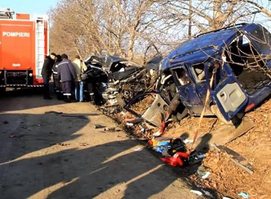 Accident cu cinci morţi după ce şoferul unui Audi a condus cu peste 200 de km/h (Video)