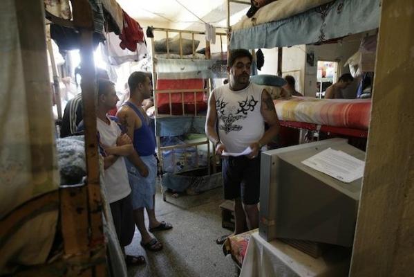 Deţinuţii vor fi despăgubiţi financiar dacă au fost ţinuţi în mizerie
