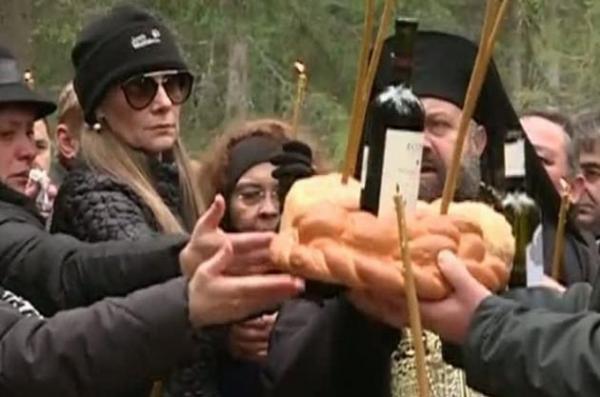 Parastasul lui Adrian Iovan, ţinut la locul tragediei, pe Vârful Petreasa