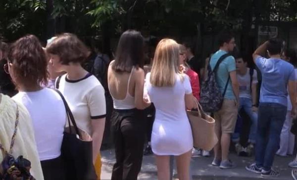 Candidați la examenul de Bacalaureat