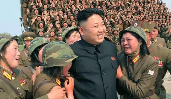 Donald Trump către Kim Jong Un: "Butonul meu nuclear e mai mare şi mai puternic"