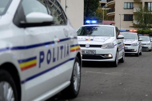 Grupare de proxeneţi destructurată la Constanţa! Cinci persoane au fost arestate