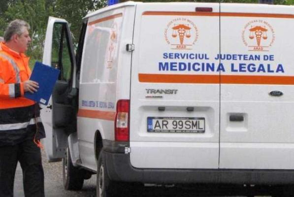 Doi bărbaţi au fost găsiţi morţi într-o casă din Arad. Anchetatorii au deja o pistă legată de cauza deceselor