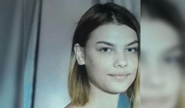 Fata din Galaţi, căutată cu disperare de mamă, ar locui cu iubitul ei şi a mers la liceu