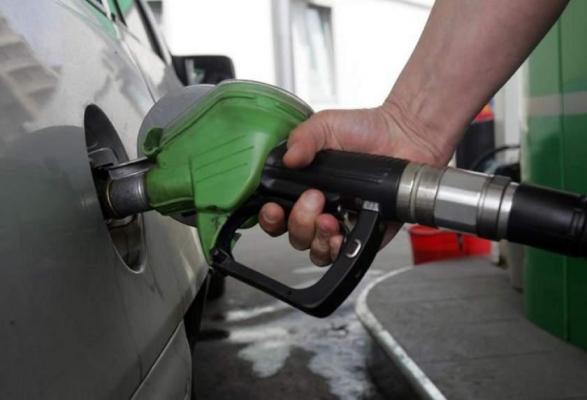Se schimbă denumirile carburanţilor, din 12 octombrie