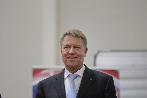 Iohannis la Târgul de Carte din București