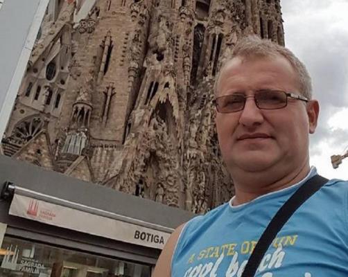 Primar din Prahova, iubire interzisă cu o minoră. Edilul a filmată-o pe fată în timpul partidelor de amor, apoi a şantajat-o cu imaginile