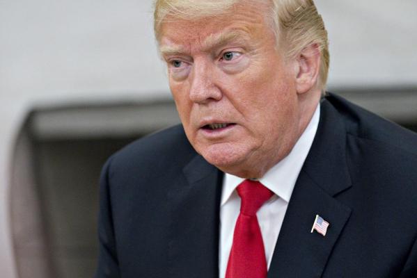 Trump, apel de urgenţă la frontiera SUA către care se îndreaptă caravana migranţilor: "Scot militarii!"