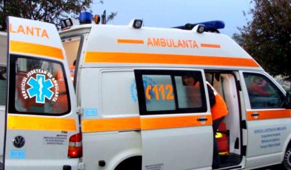 Un elev din Botoşani a intrat în comă alcoolică la liceu după ce a băut de supărare