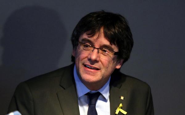 Carles Puigdemont vorbește la conferința de presă de la Berlin