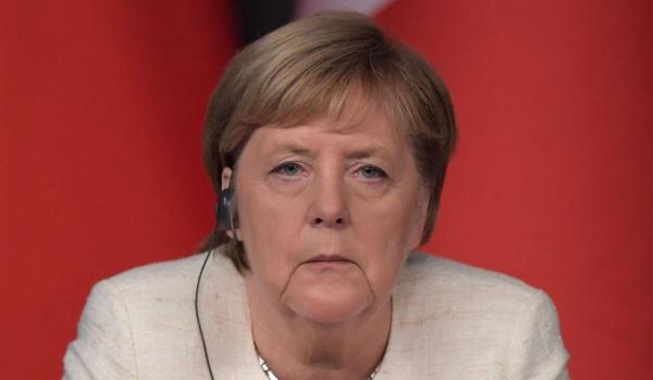 Angela Merkel se retrage şi nu va mai candida la alegerile pentru şefia partidului Creştin Democrat