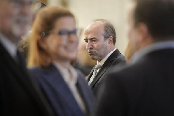 Tudorel Toader, ministrul Justiţiei, la Parlament