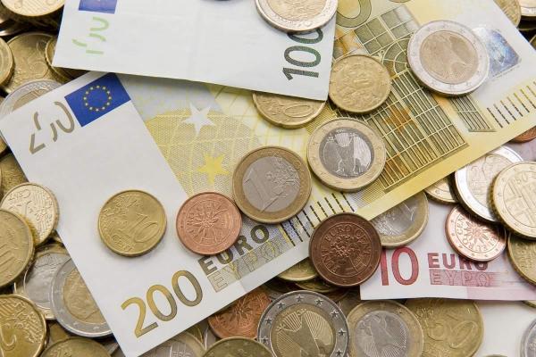 Curs euro - dolar