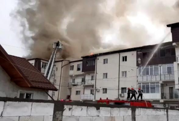 Apel disperat pentru oamenii afectați de incendiul devastator din Chiajna: "Avem nevoie de hăinuțe"