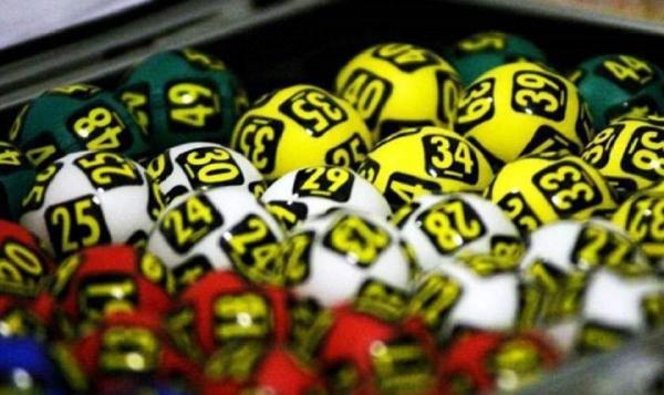 Duminica, 25 noiembrie, au loc noi trageri Loto 6/49