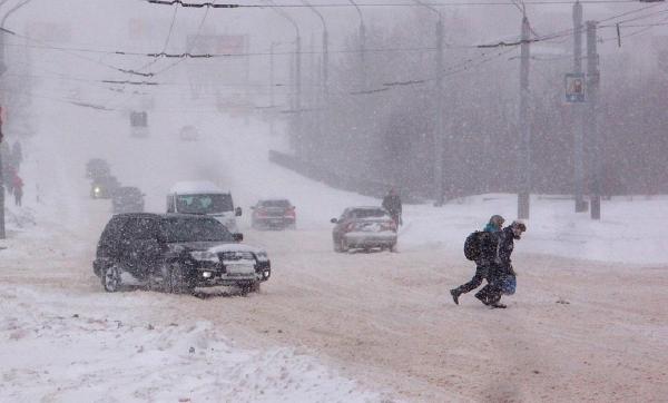 Alertă cu efect imediat de fenomene meteo periculoase