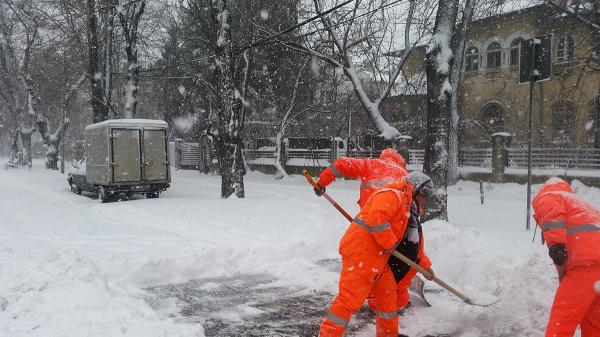 Mai multe județe își închid școlile pe 18 decembrie 2018 din cauza zăpezii