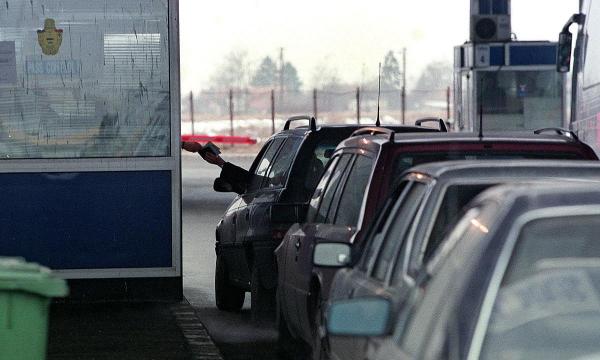 Aglomeraţie mare la frontieră