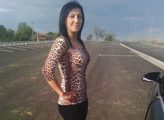 O polițistă beată a intrat cu mașina într-un cap de pod. Ce au decis judecătorii în cazul tinerei de 28 de ani (Foto)