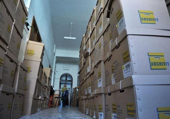 Grevă japoneză în instanţe de judecată: Grefierii ameninţă cu întreruperea activităţii