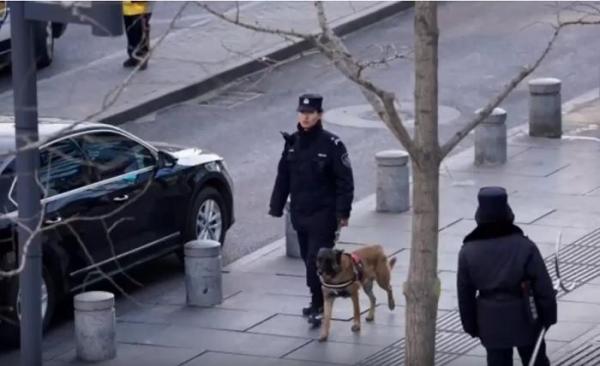 Atac cu cuțitul într-un mall din China! O femeie a fost ucisă şi alte 12 persoane au fost rănite de un bărbat de 35 de ani