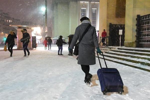 Prognoza meteo anunţă o schimbare radicală a vremii, chiar din această seară. Frig, ploi şi ninsori în toată ţara